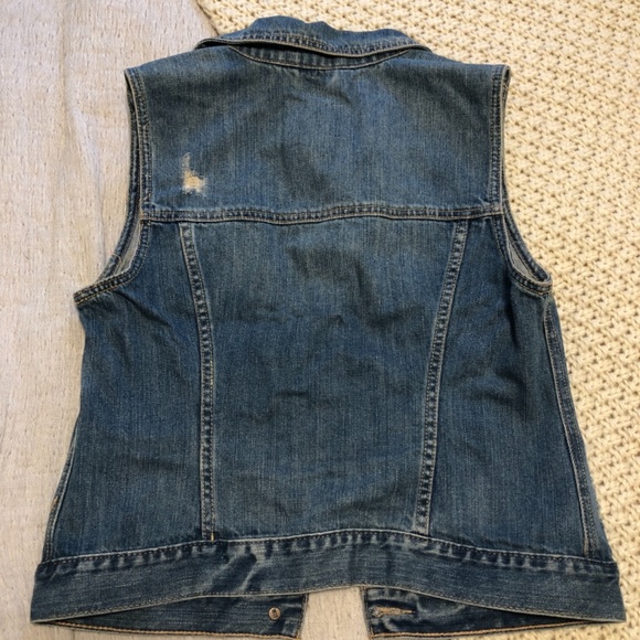 Hollister Cropped Jean Vest - Picture 2 of 2